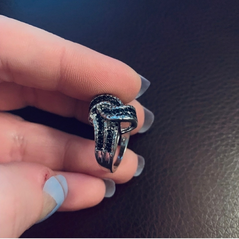 SOLD Black Onyx Knot Ring - Picture 2 of 6